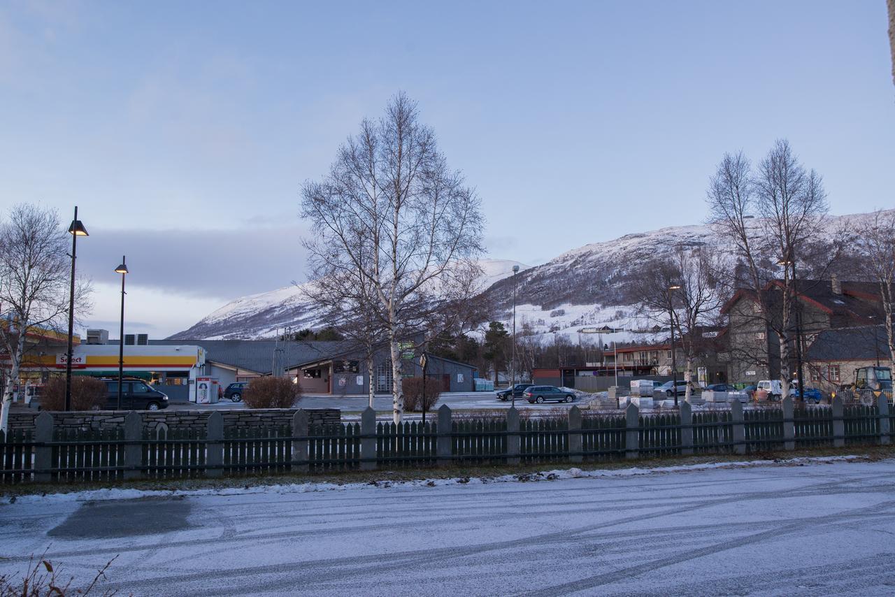 Oppdal Gjestetun Hotell Esterno foto